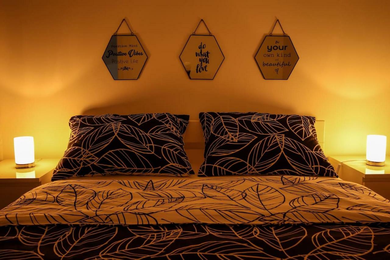 Apartman F&F Otočac Extérieur photo